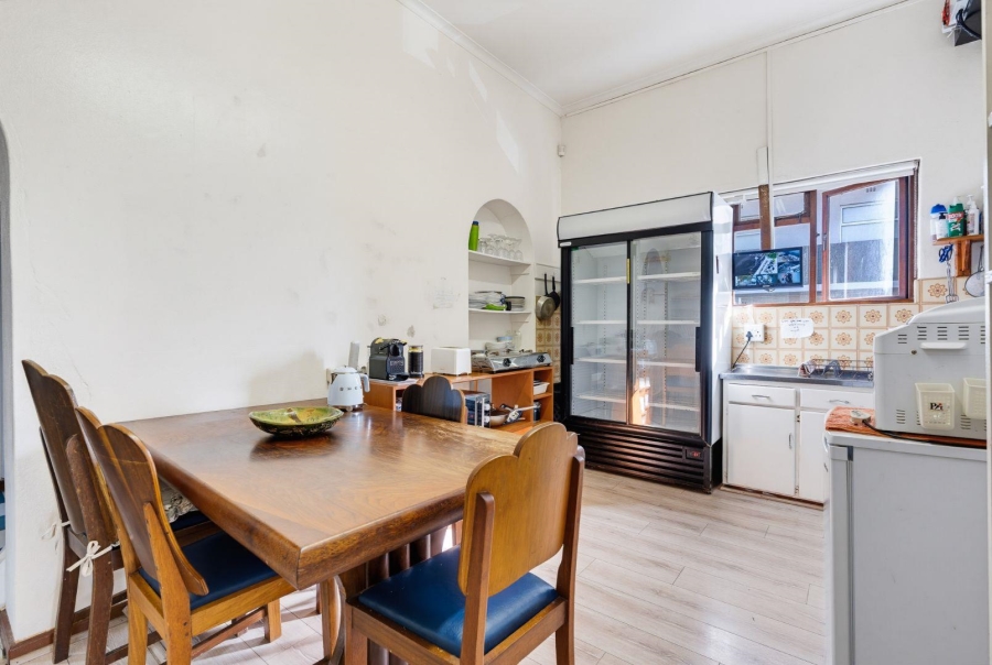 8 Bedroom Property for Sale in Vredehoek Western Cape